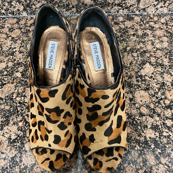 Steve Madden Pony Hair Wedges “Wicked” SZ 10 - Picture 2 of 15